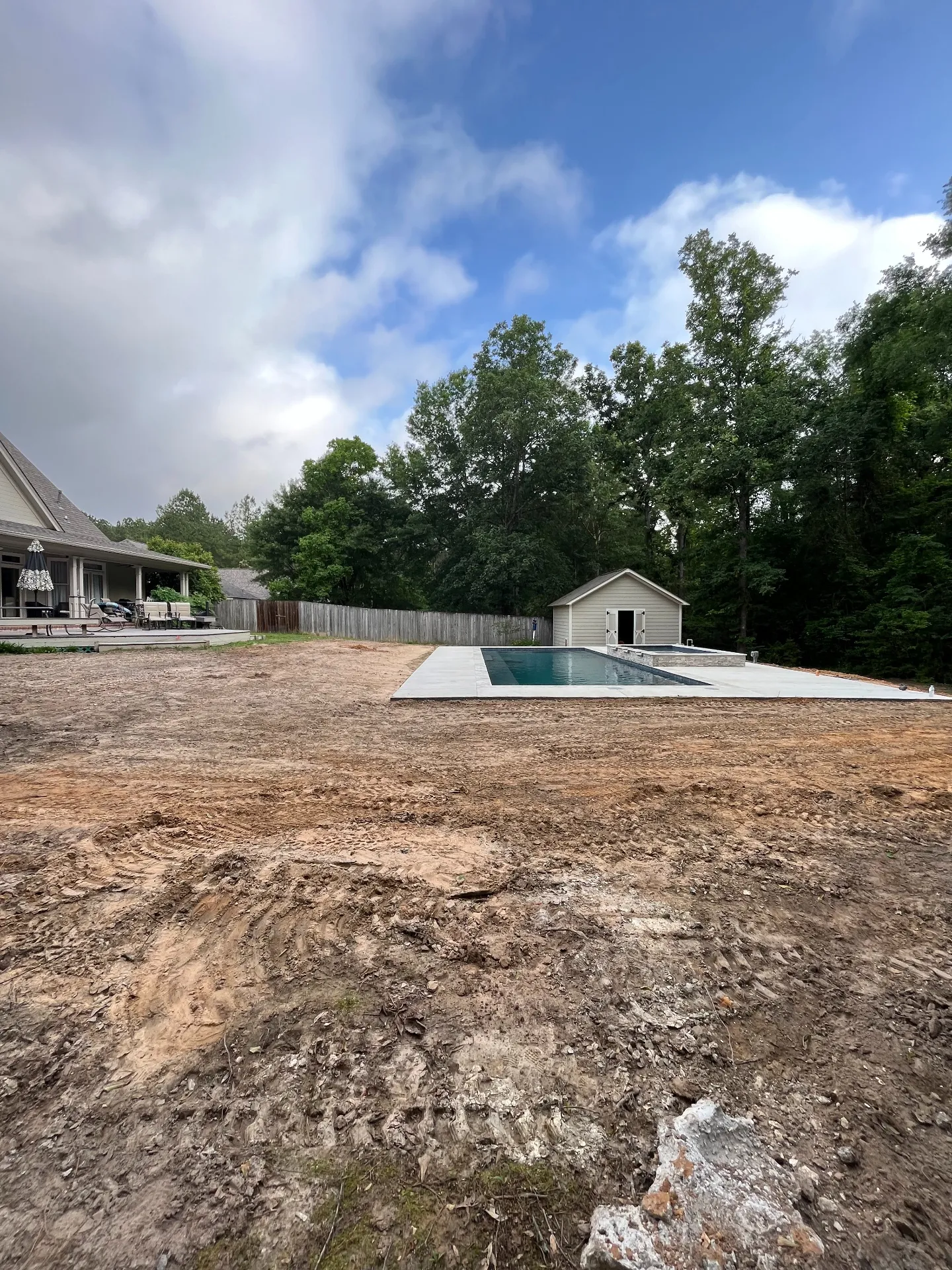 pool-area-ge10gE5W (1)